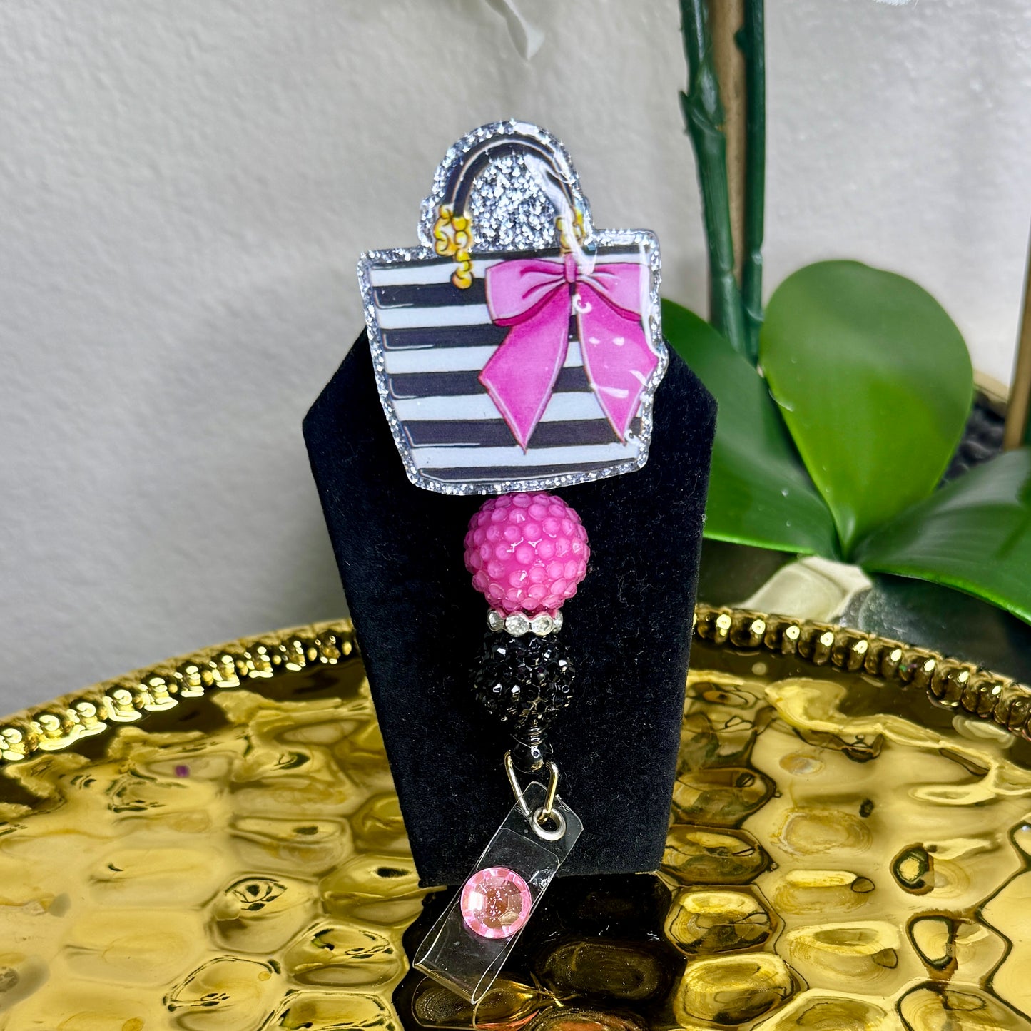 It Girl Tote Badge Reel